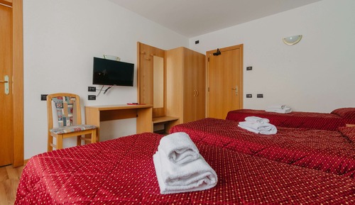Classic Triple Room