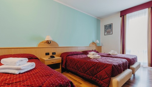 Comfort Triple Room