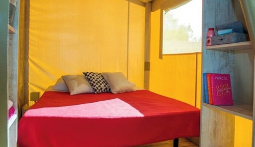 Classic Tent, 2 Bedrooms