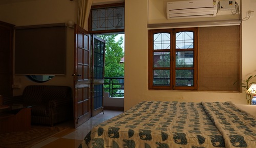 Premium Double Room, Bathtub, Park View
