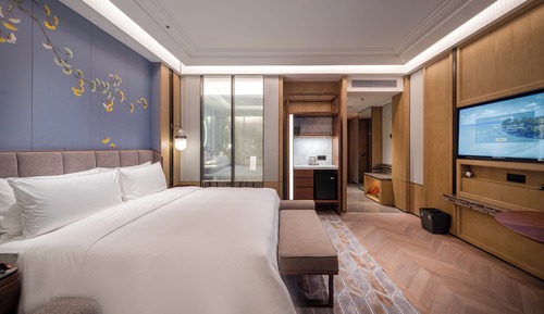 Business King Room
