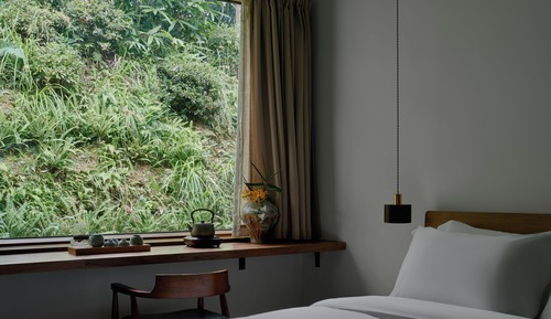 Classic Room, Hill View