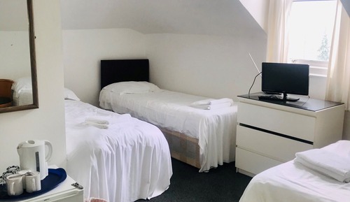 Basic Triple Room