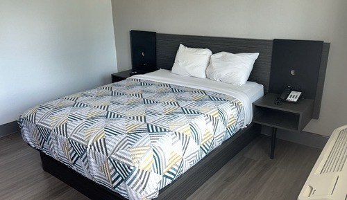 Room, 2 Double Beds, Non Smoking (Accessible)