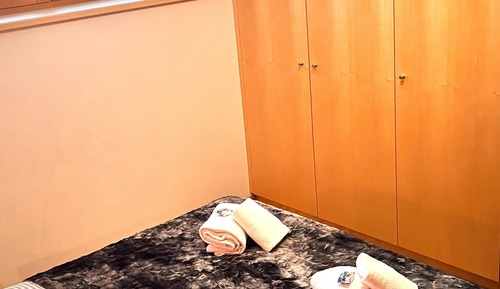 Classic Condo, 2 Bedrooms, Mountain View