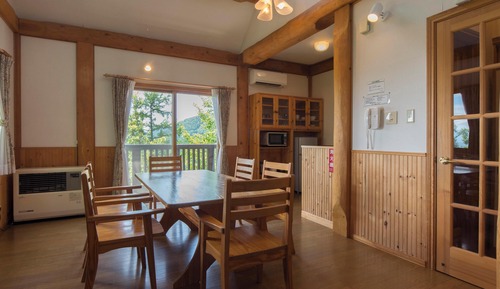 Row-type log-style cottage with hot spring, Smoking
