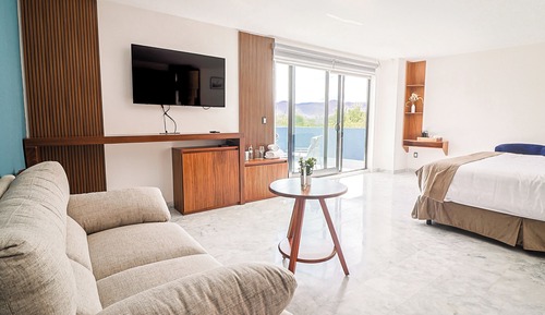 Luxury Single Room