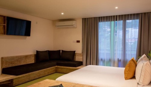 Deluxe Double Room, Balcony, Lake View