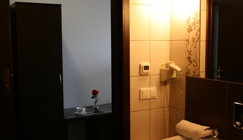 Classic Single Room, 1 Large Twin Bed, Non Smoking