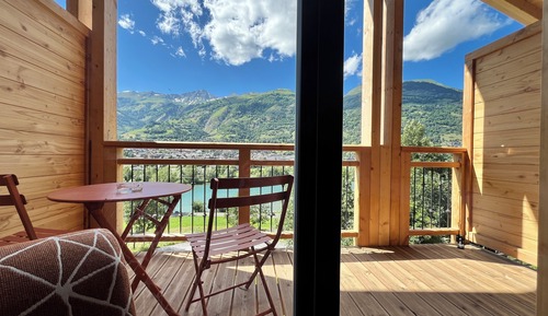 Luxury Triple Room, Mountain View