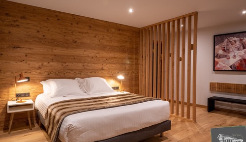 Luxury Quadruple Room, Mountain View
