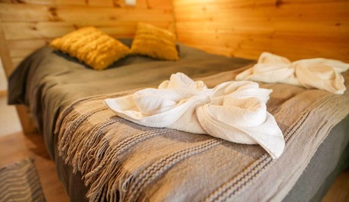 Honeymoon Cabin