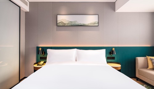 Deluxe Suite, 1 King Bed