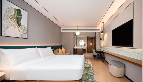 Superior Room, 1 King Bed