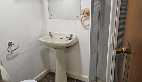 Basic Triple Room, Garden View