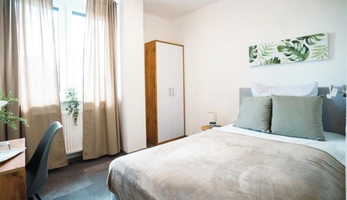 Deluxe Single Room
