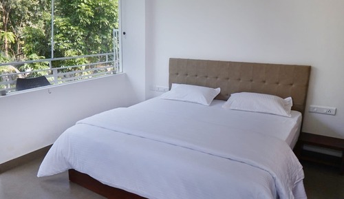 Deluxe Double Room, Balcony, Garden View