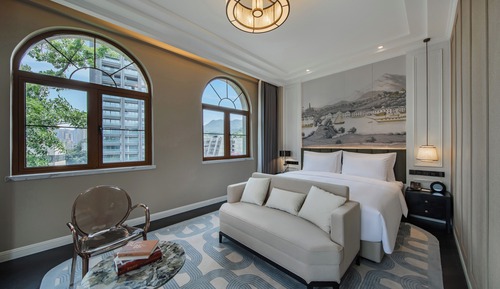 Comfort Suite, River View