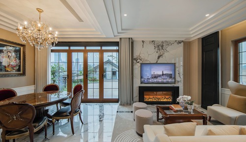 Luxury Suite