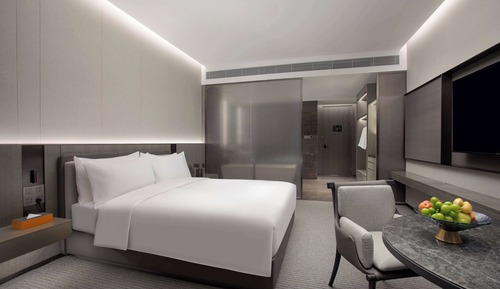 Grand Room, 1 King Bed