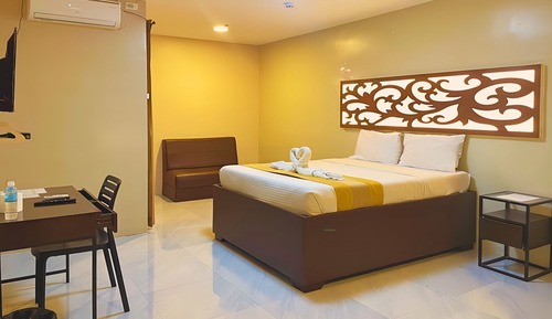 Standard Room, 1 Queen Bed