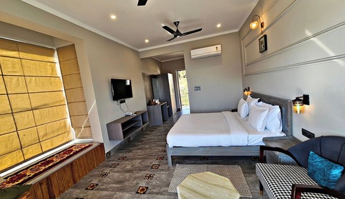 Super Deluxe Room with Lake View