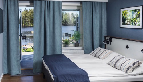 Standard Double Room, Lake View