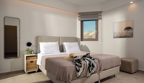 Luxury Apartment, 2 Bedrooms, Garden View