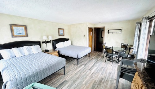 Double Room, Balcony, City View (upper level, stairs only)