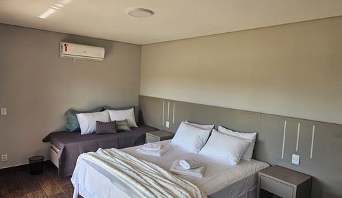 Deluxe Room, Lanai, Valley View