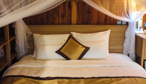 Premier Double Room, Bathtub, Lake View
