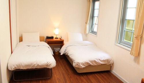 Business Triple Room, 3 Twin Beds, Non Smoking, Courtyard Area