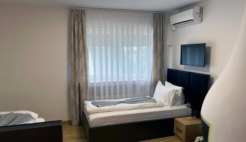 Business Triple Room, 1 Bedroom, Non Smoking, Air conditioning