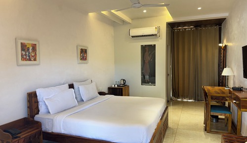 Standard Room, Balcony, Hill View