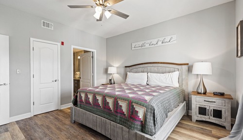 Deluxe Condo, 1 Bedroom, Mountain View