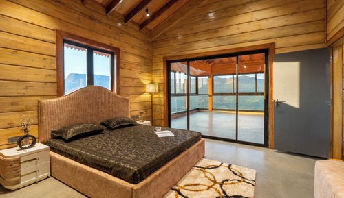 Luxury Villa