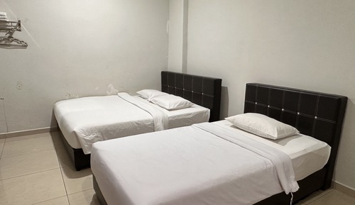 Economy Studio Suite