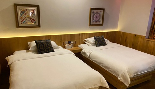 Classic Twin Room