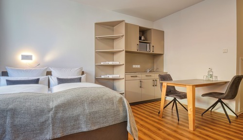 Double Room, Roll-in Shower, Kitchenette