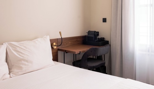 Deluxe Double Room, 1 Queen Bed, Non Smoking, City View