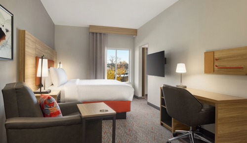 Studio Suite, 1 King Bed, Hearing Accessible