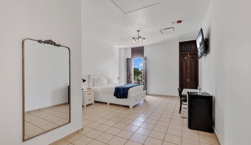 Premium Room, City View
