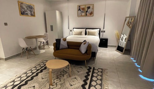 Luxury Studio Suite, City View