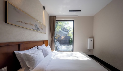 Presidential Suite, Garden View