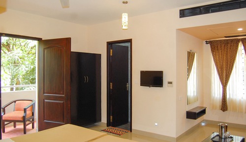 Deluxe Double Room, Balcony, Garden View