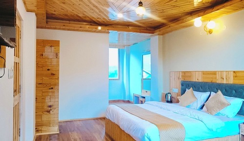 Royal Double Room, Balcony, Mountain View