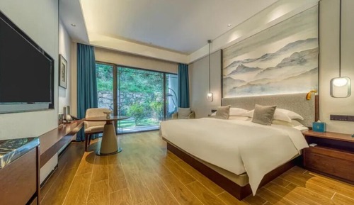 Executive Room
