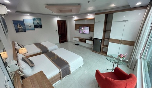 Panoramic Quadruple Room, Lake View