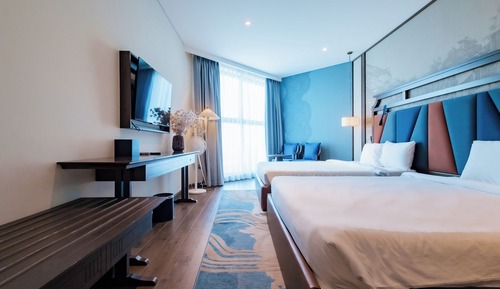 Premium Triple Room, Multiple Beds, Pool View, Sea Facing