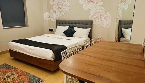 Deluxe Room, Balcony, City View